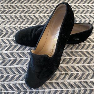 Pravda velvet shoes